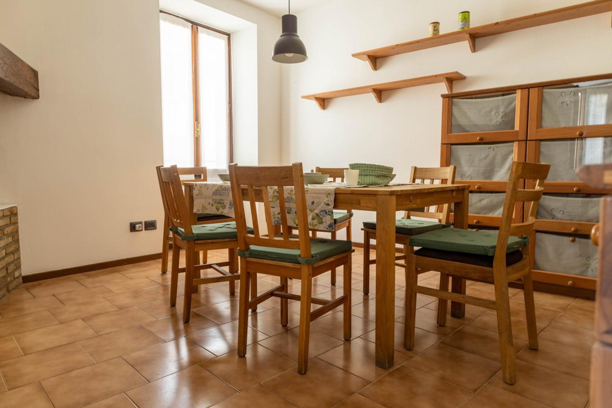 דירות דסנזאנו דל גארדה Haus Martina מראה חיצוני תמונה